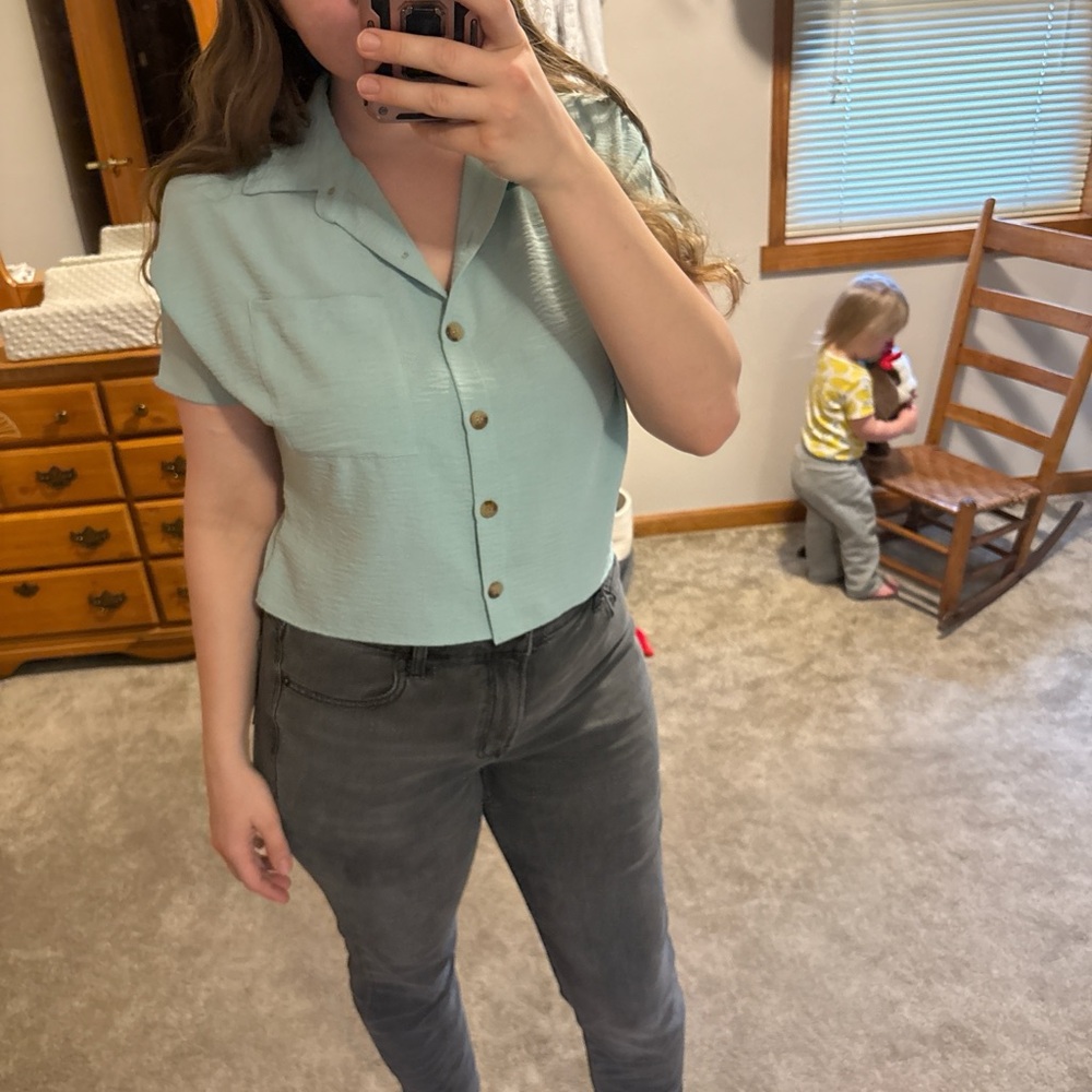 Paper Crane Light Green Top